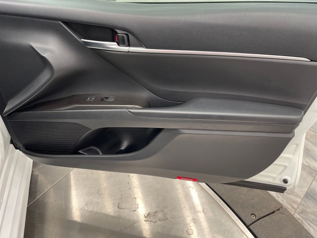Vehicle image 45 of 49