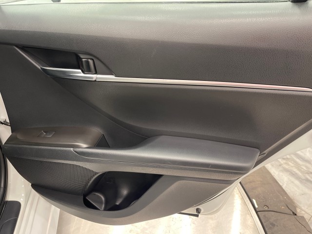 Vehicle image 42 of 49