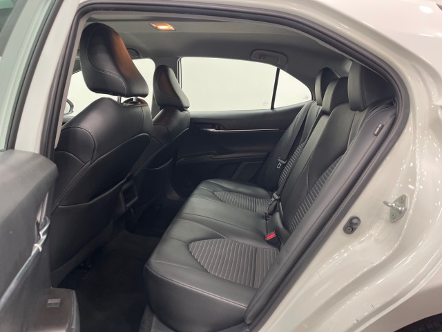 Vehicle image 34 of 49