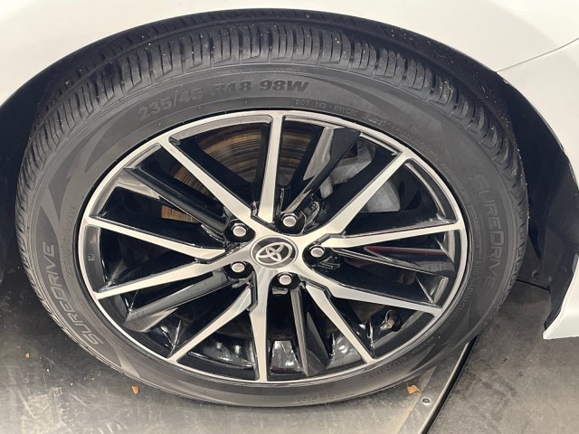 Vehicle image 46 of 49