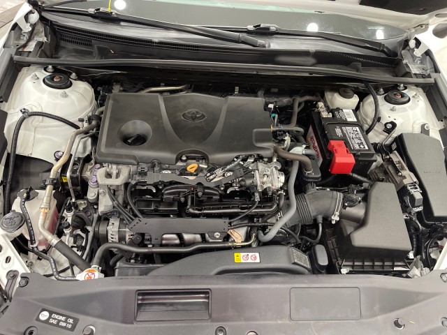 Vehicle image 10 of 49