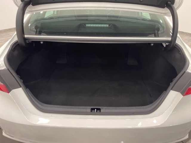 Vehicle image 39 of 49