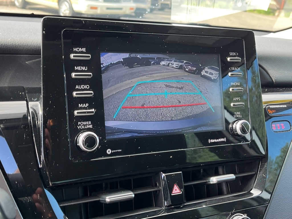 Vehicle image 9 of 24