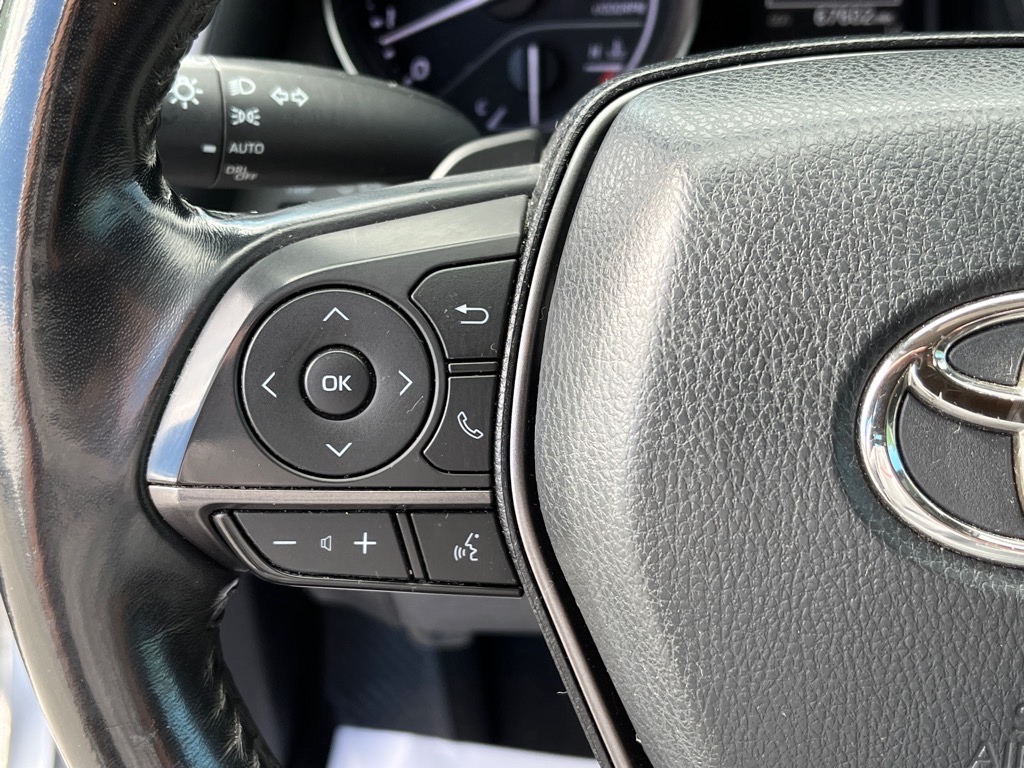 Vehicle image 14 of 24