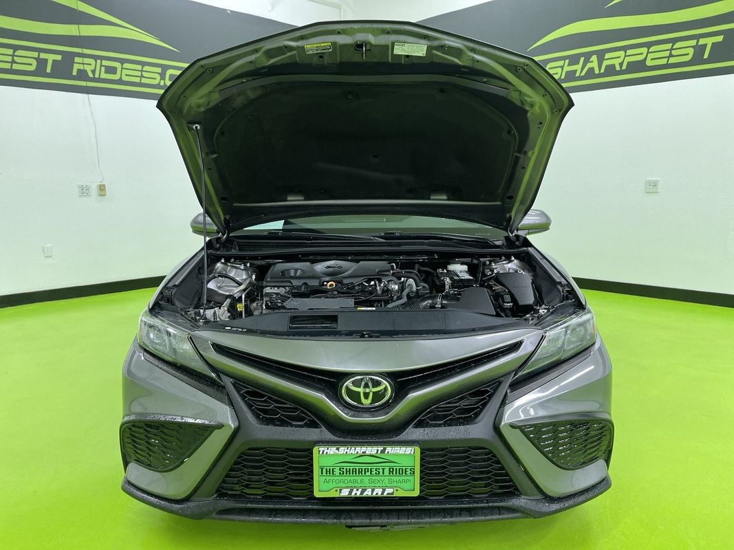 Vehicle image 11 of 28