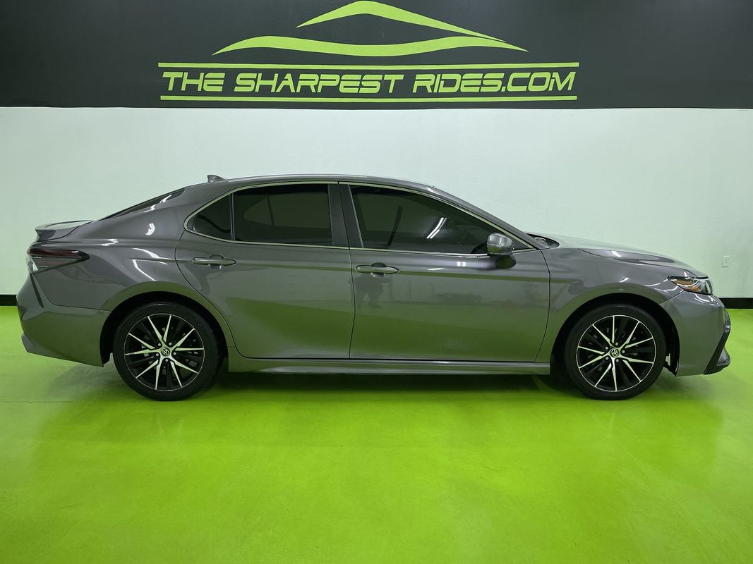 Vehicle image 4 of 28