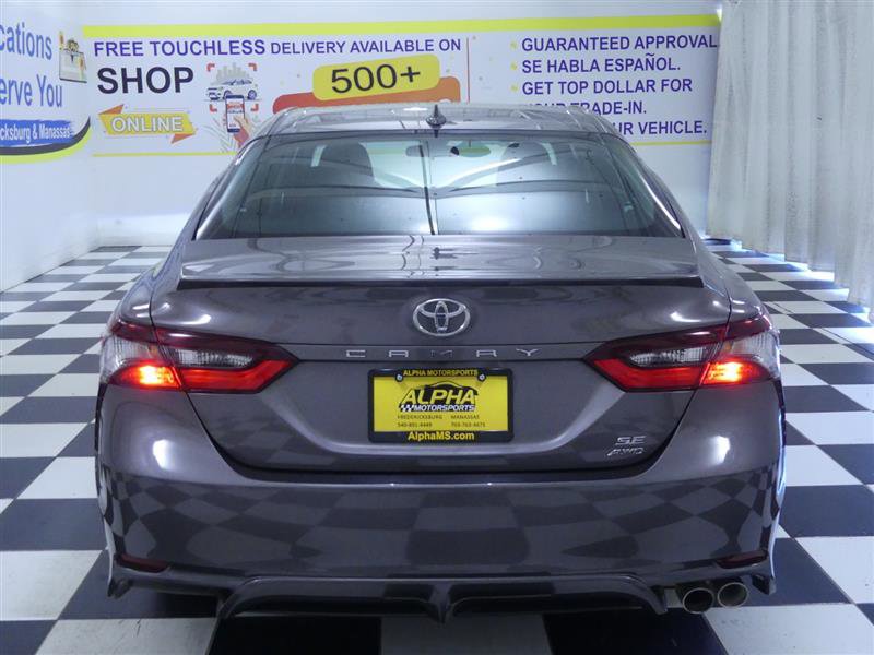 Vehicle image 6 of 22