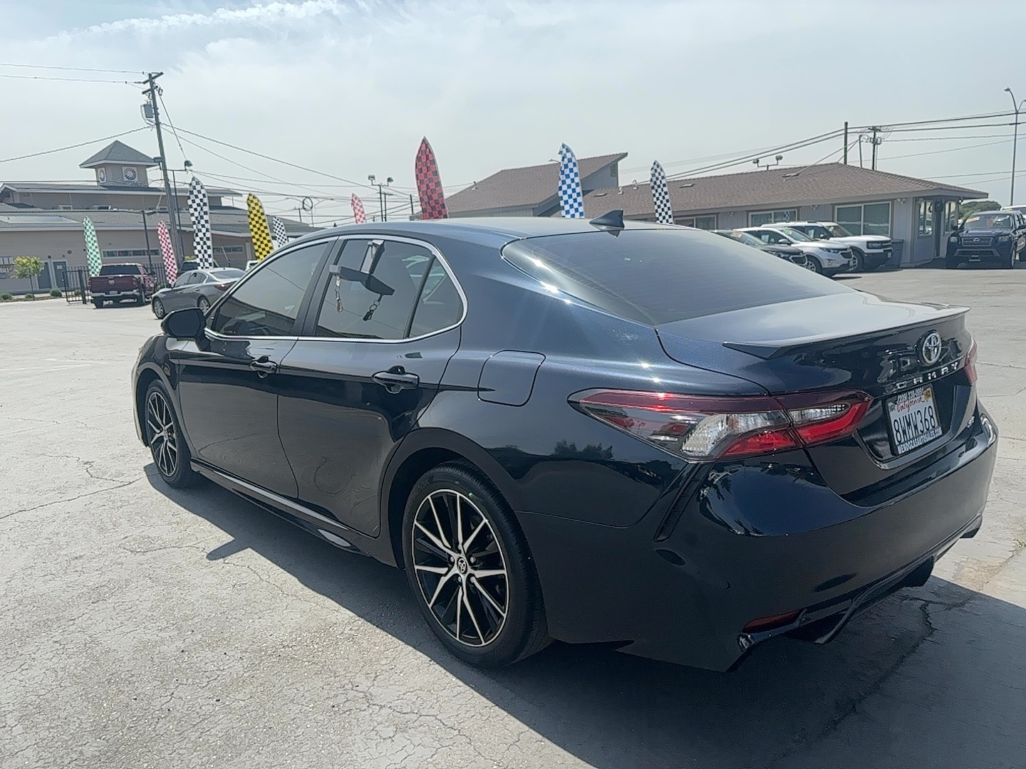 Vehicle image 4 of 12