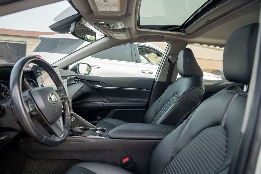 Vehicle image 20 of 41