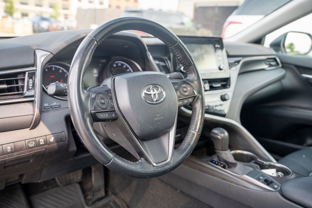 Vehicle image 19 of 41