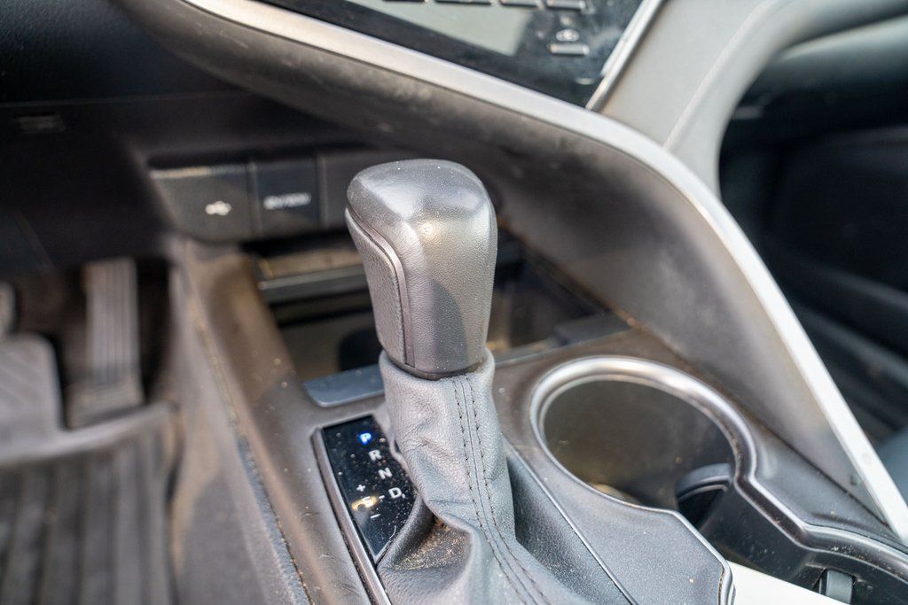 Vehicle image 25 of 41