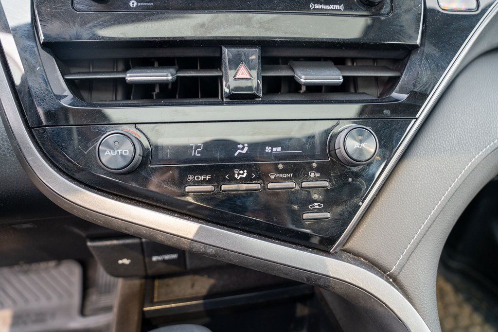 Vehicle image 26 of 41