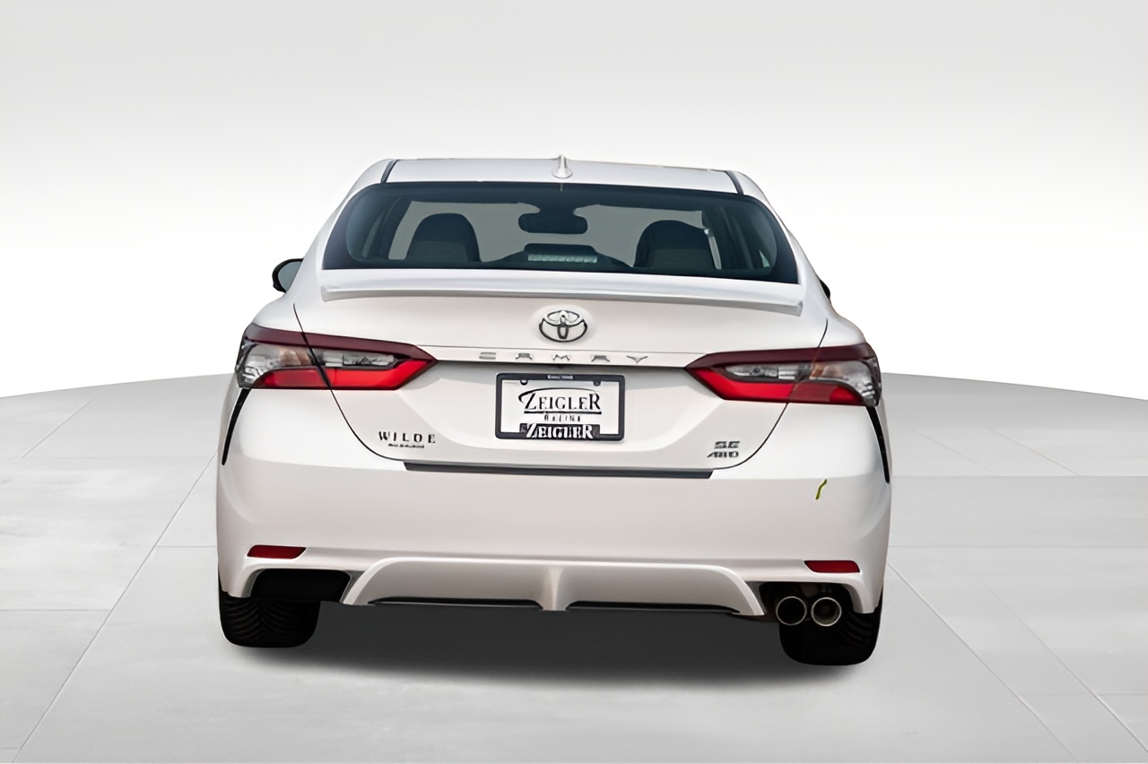 Vehicle image 39 of 41