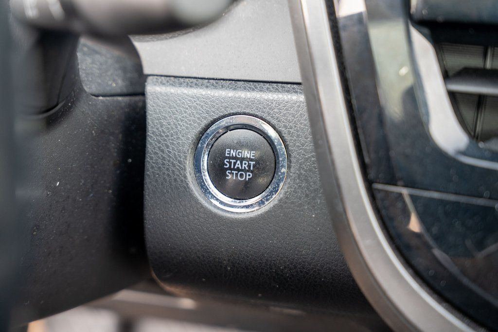 Vehicle image 24 of 41