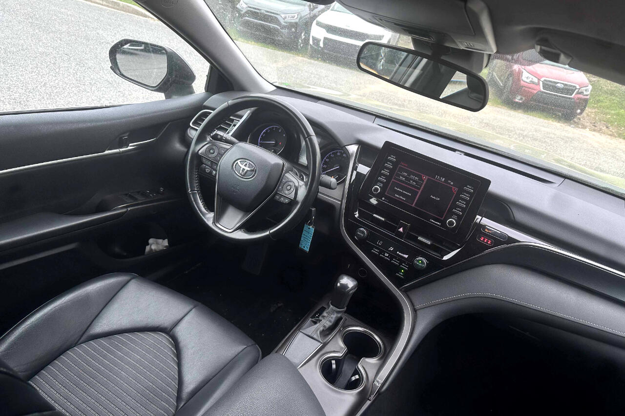Vehicle image 14 of 24