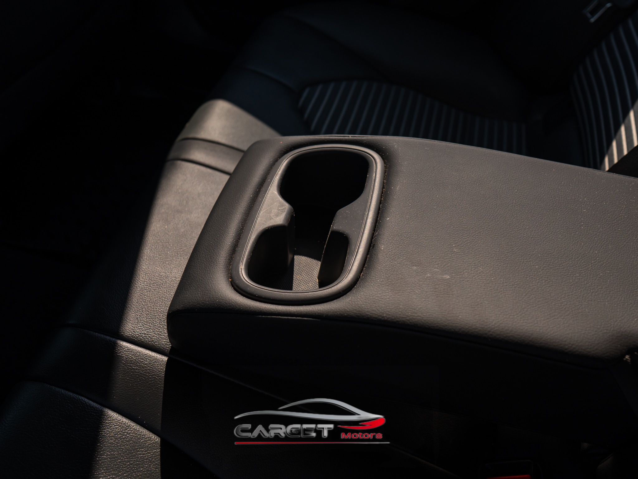 Vehicle image 19 of 49