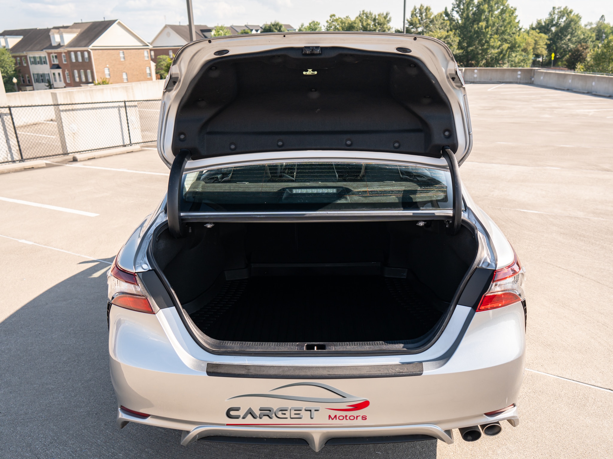 Vehicle image 44 of 49