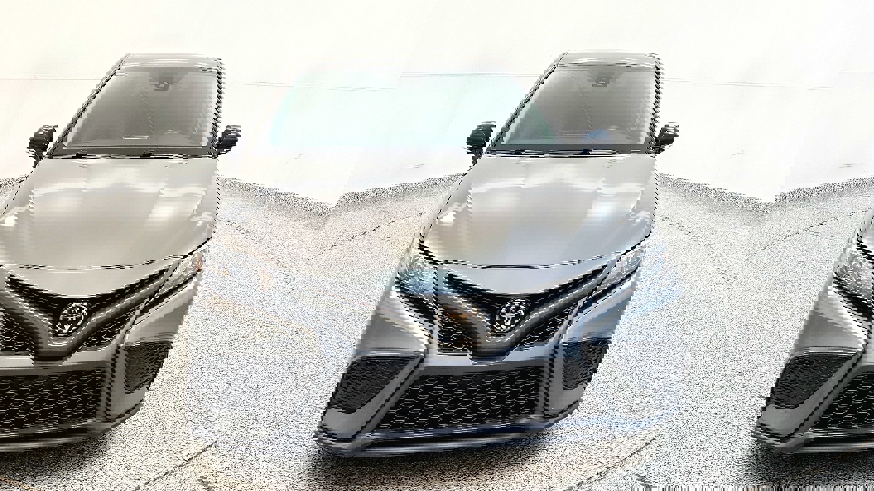 Vehicle image 4 of 34