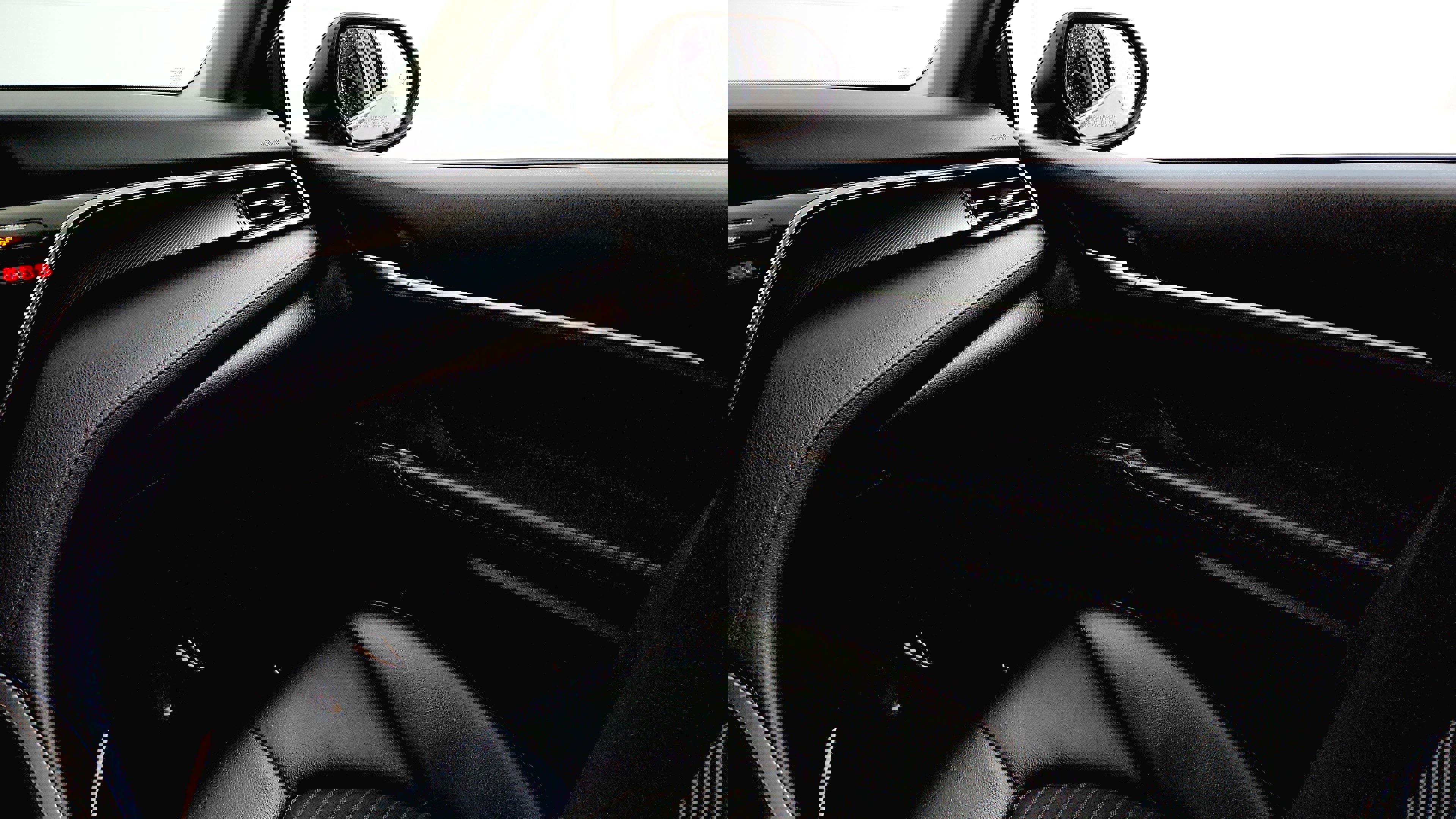 Vehicle image 28 of 34