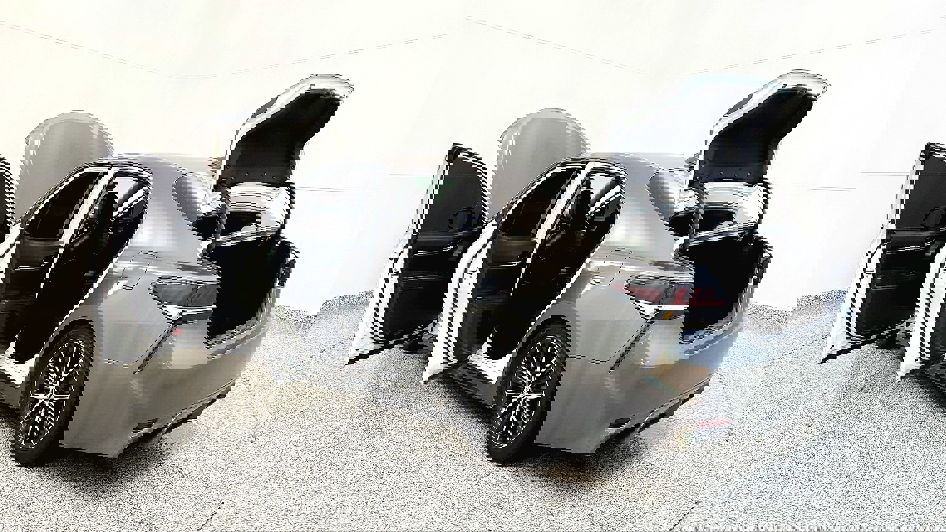 Vehicle image 6 of 34