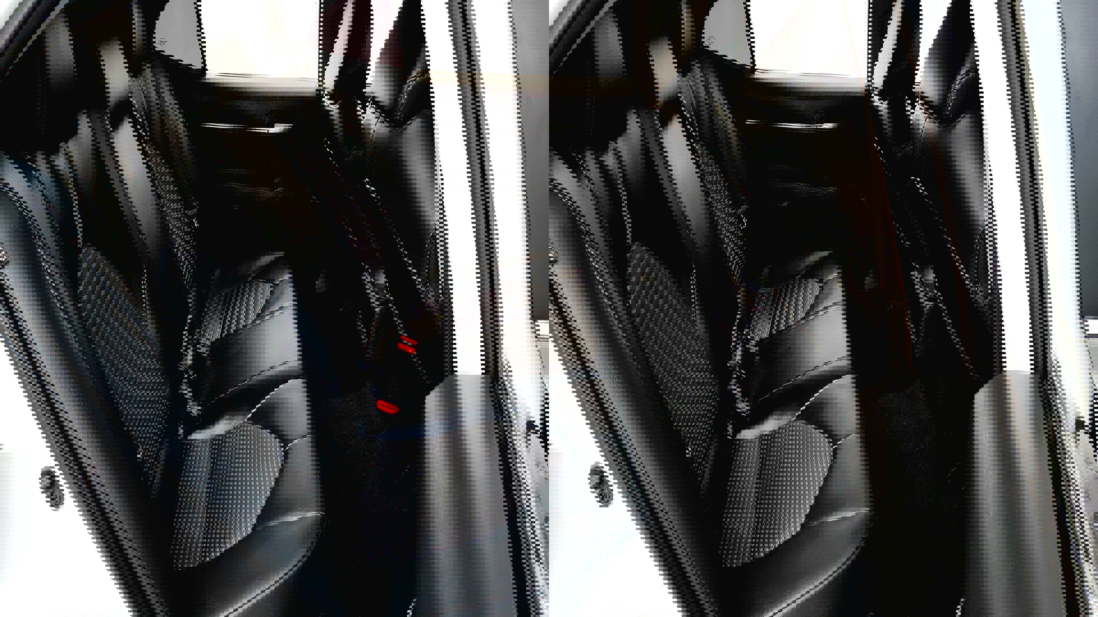 Vehicle image 31 of 34