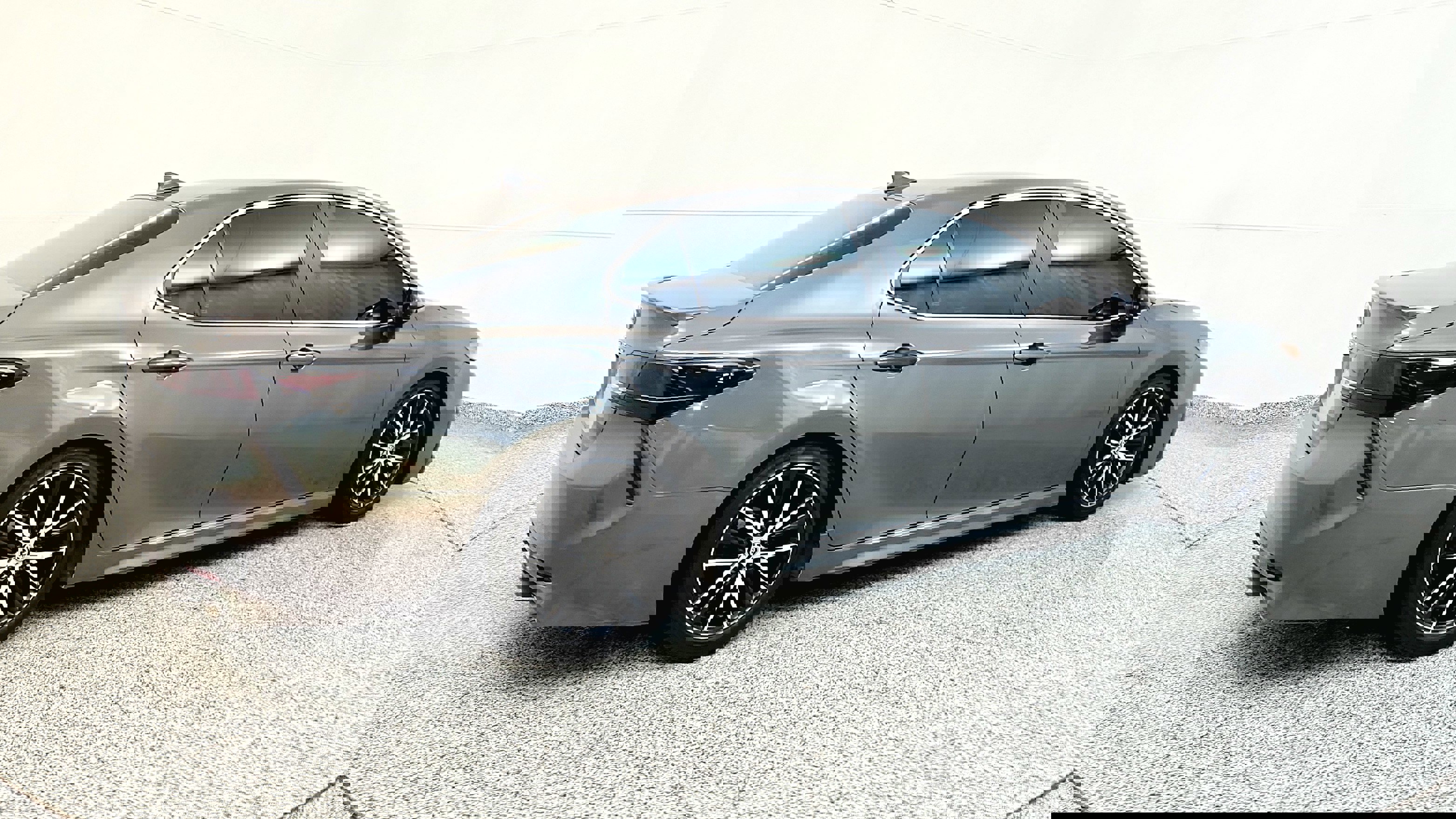 Vehicle image 3 of 34