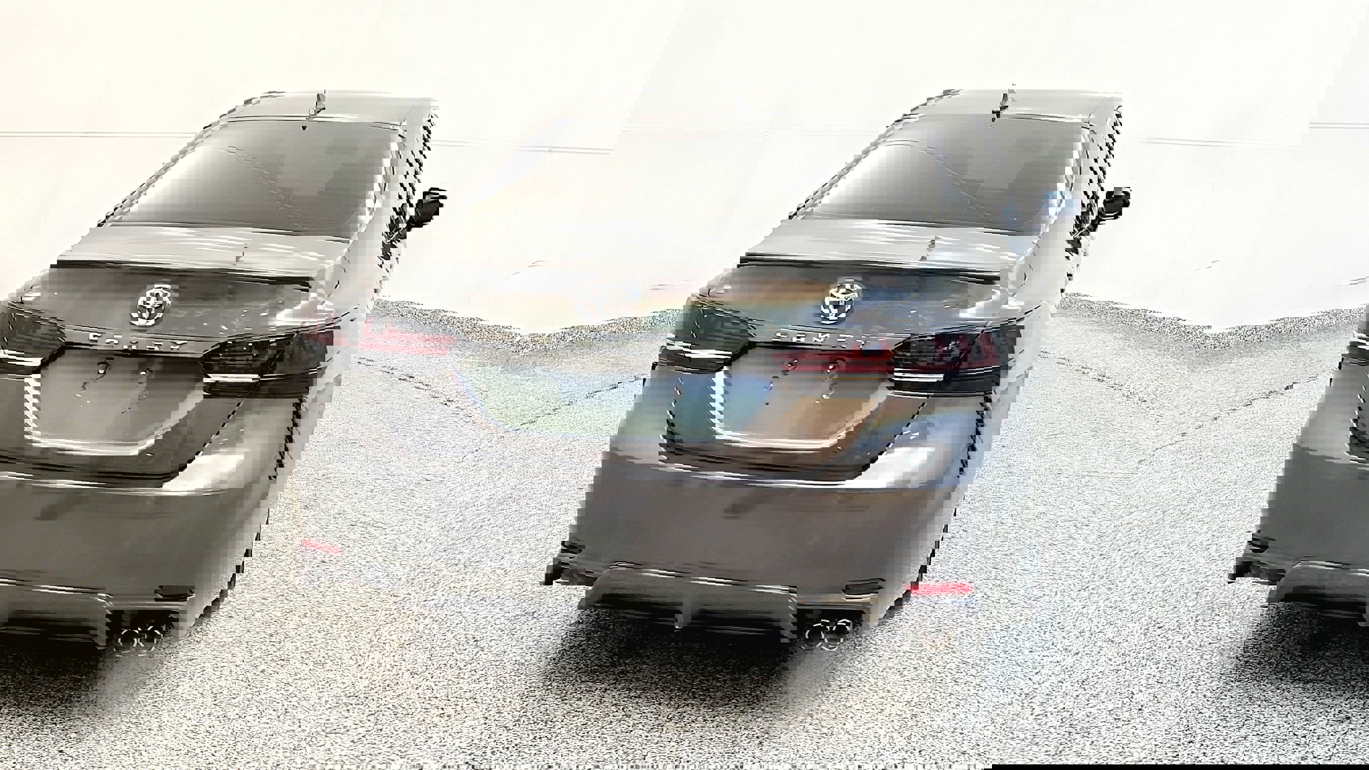 Vehicle image 9 of 34