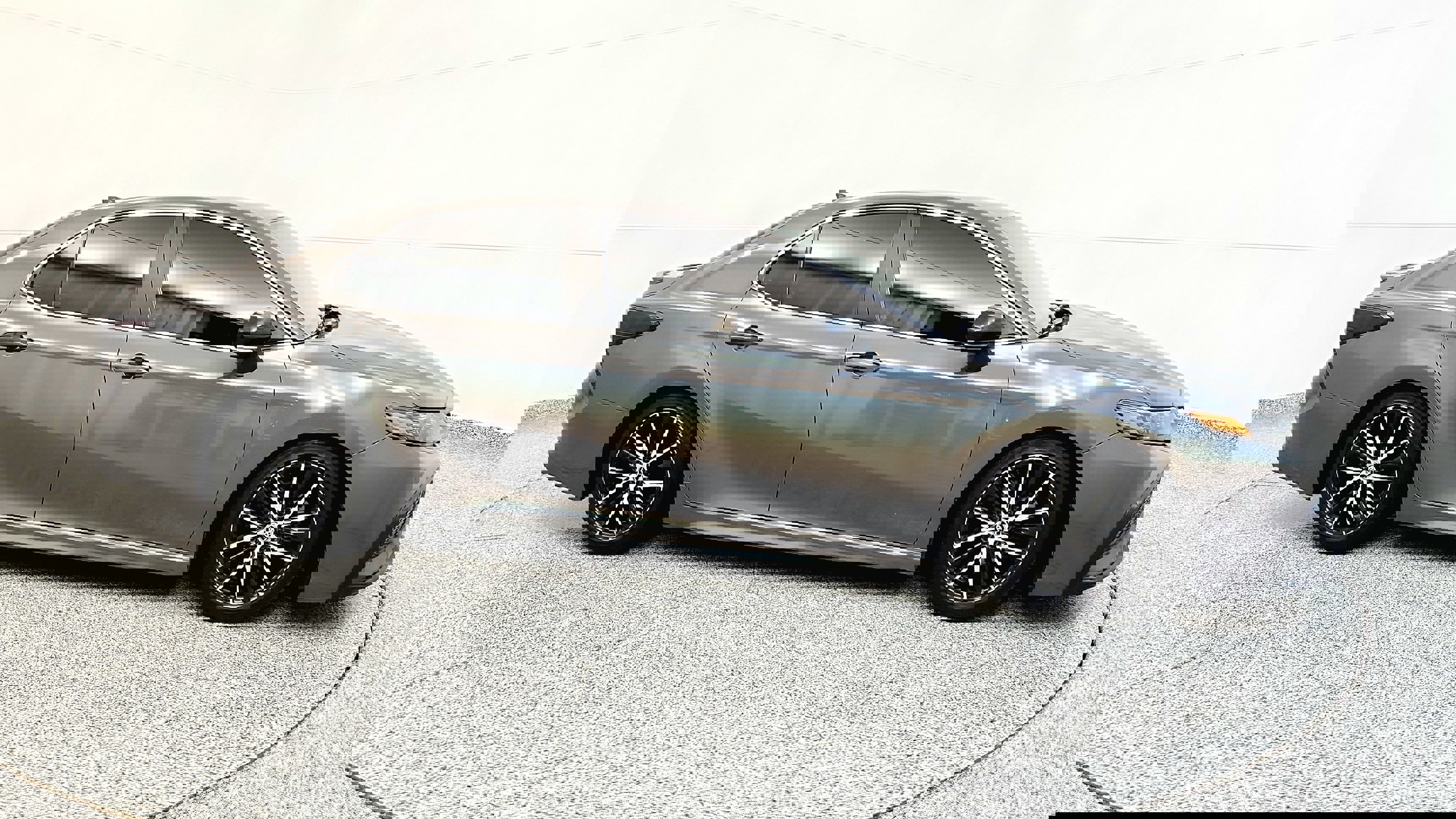 Vehicle image 5 of 34
