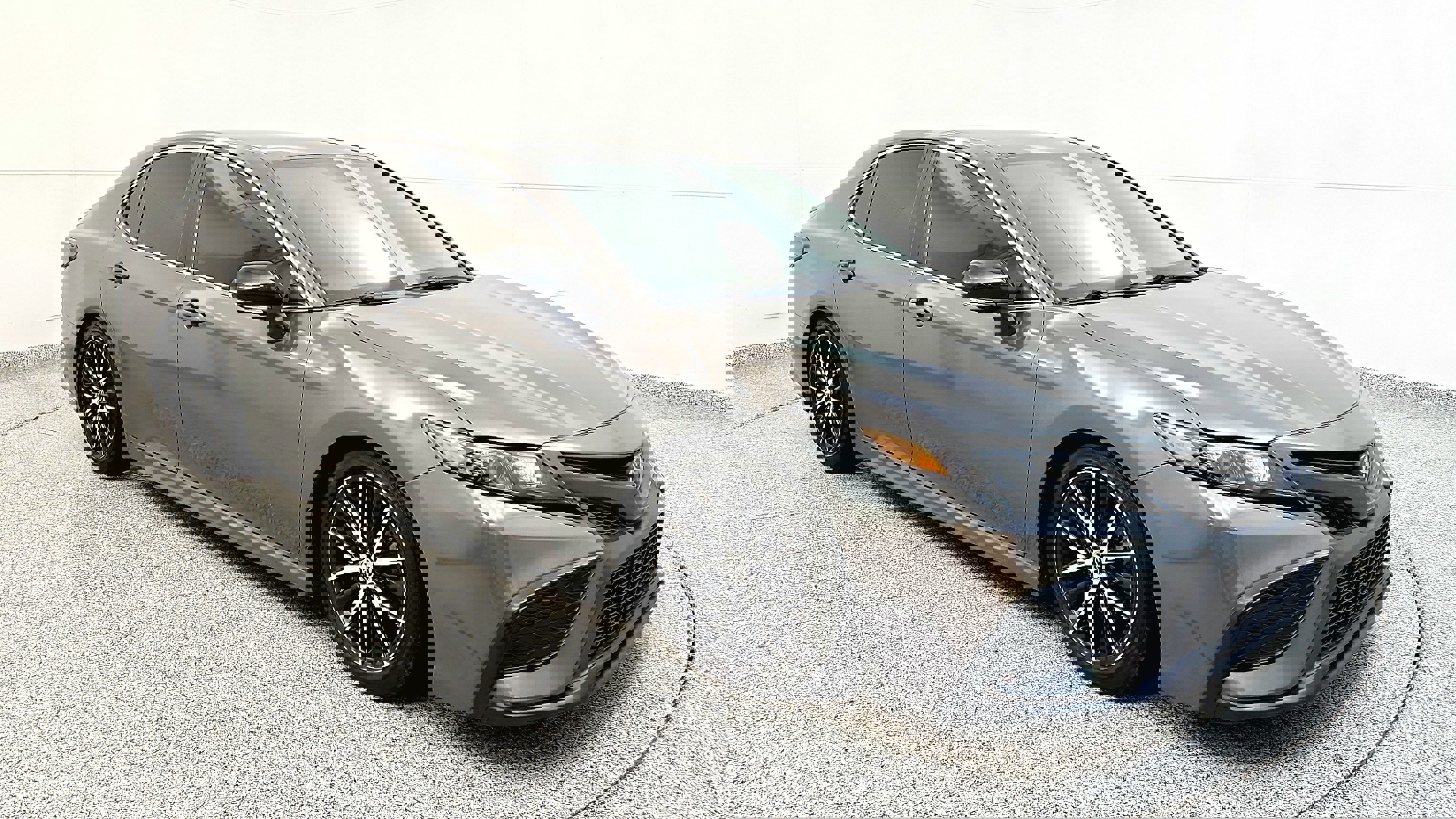 Vehicle image 7 of 34