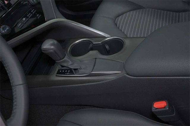 Vehicle image 20 of 29