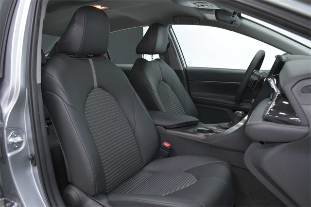 Vehicle image 13 of 29