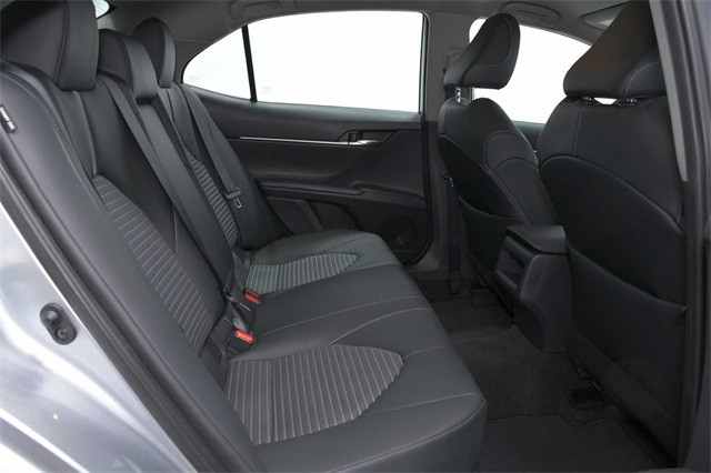 Vehicle image 11 of 29