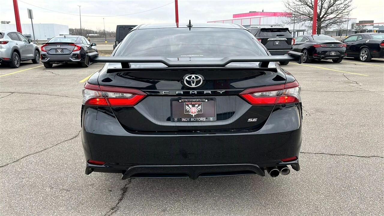 Vehicle image 4 of 42