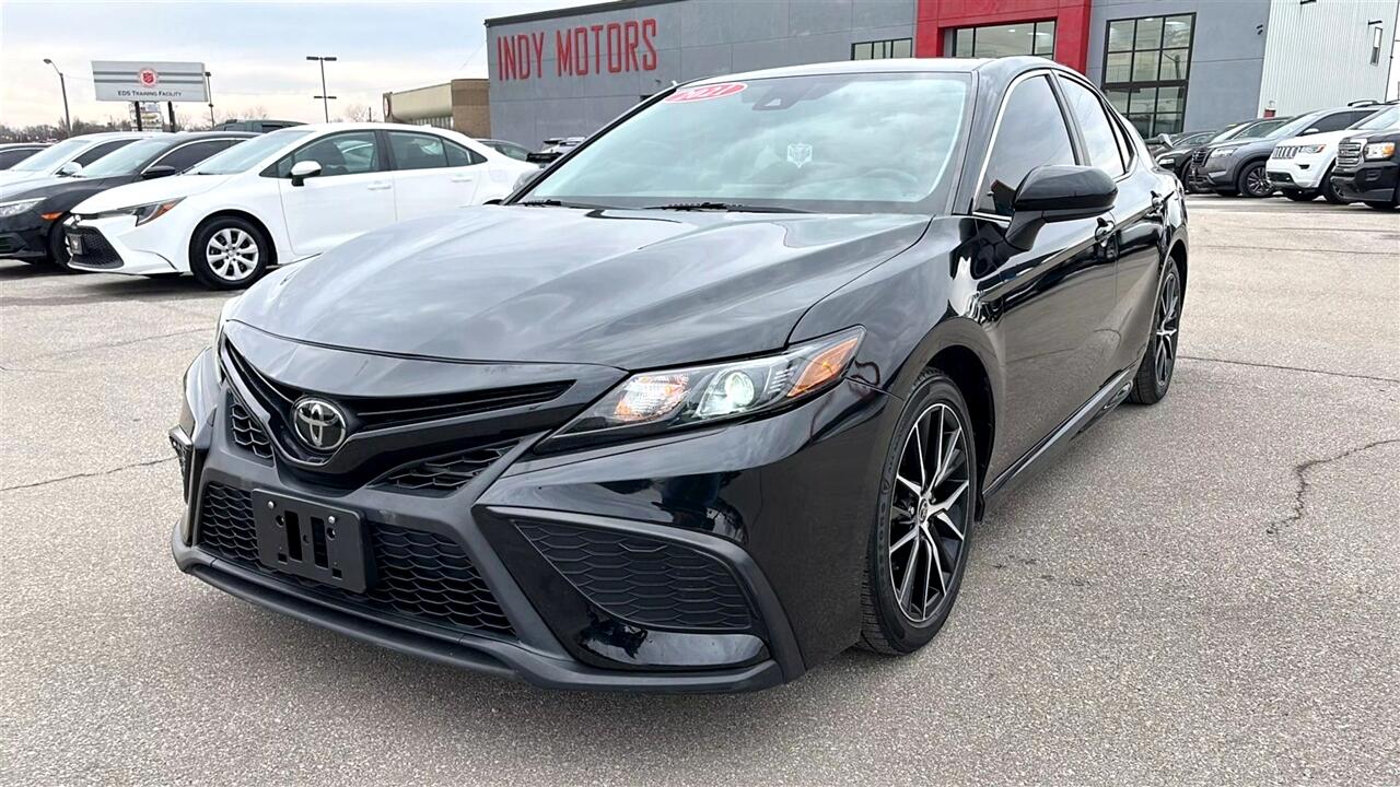 Vehicle image 10 of 42