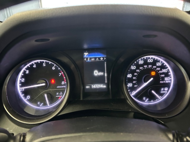 Vehicle image 11 of 18