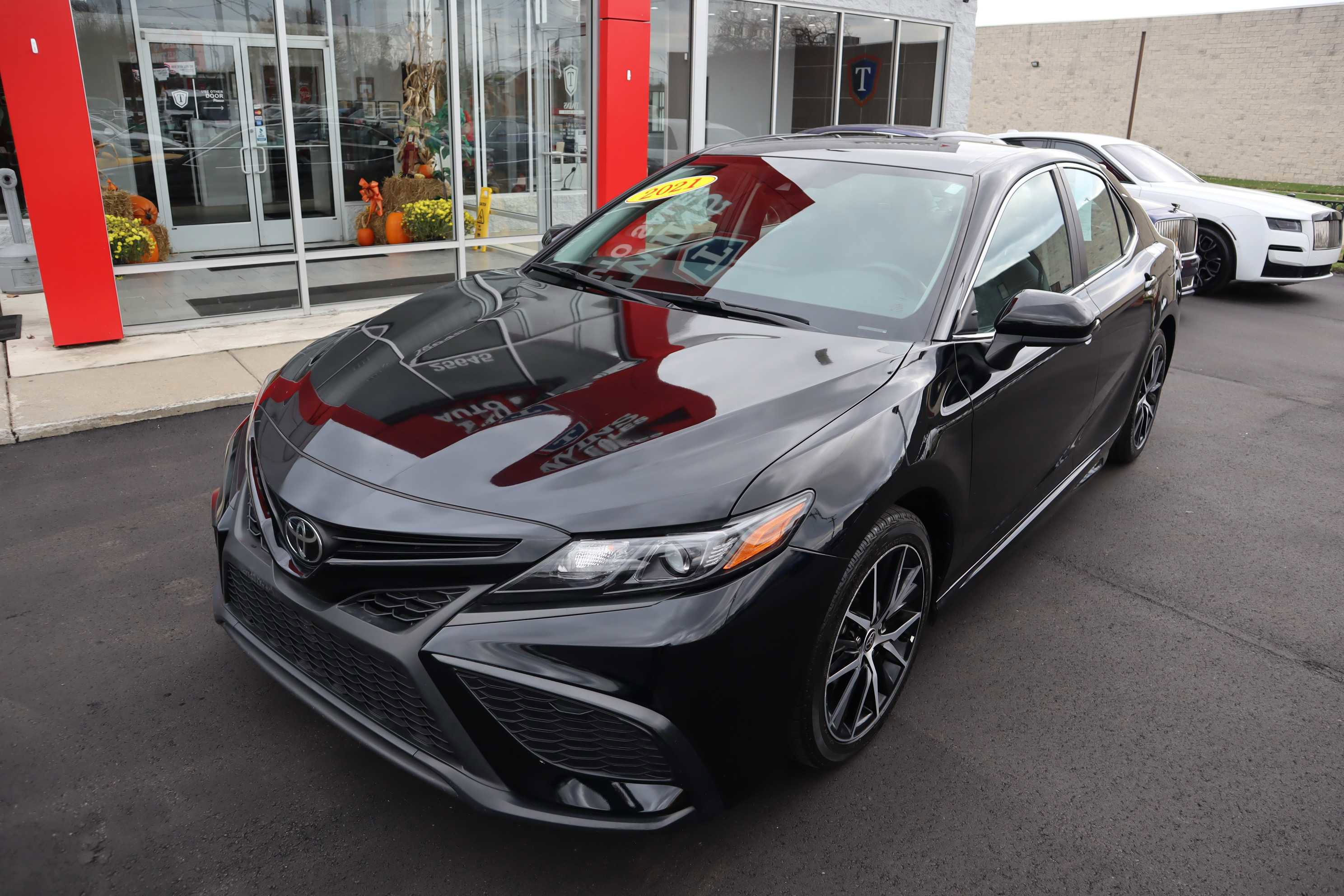 Vehicle image 1 of 21
