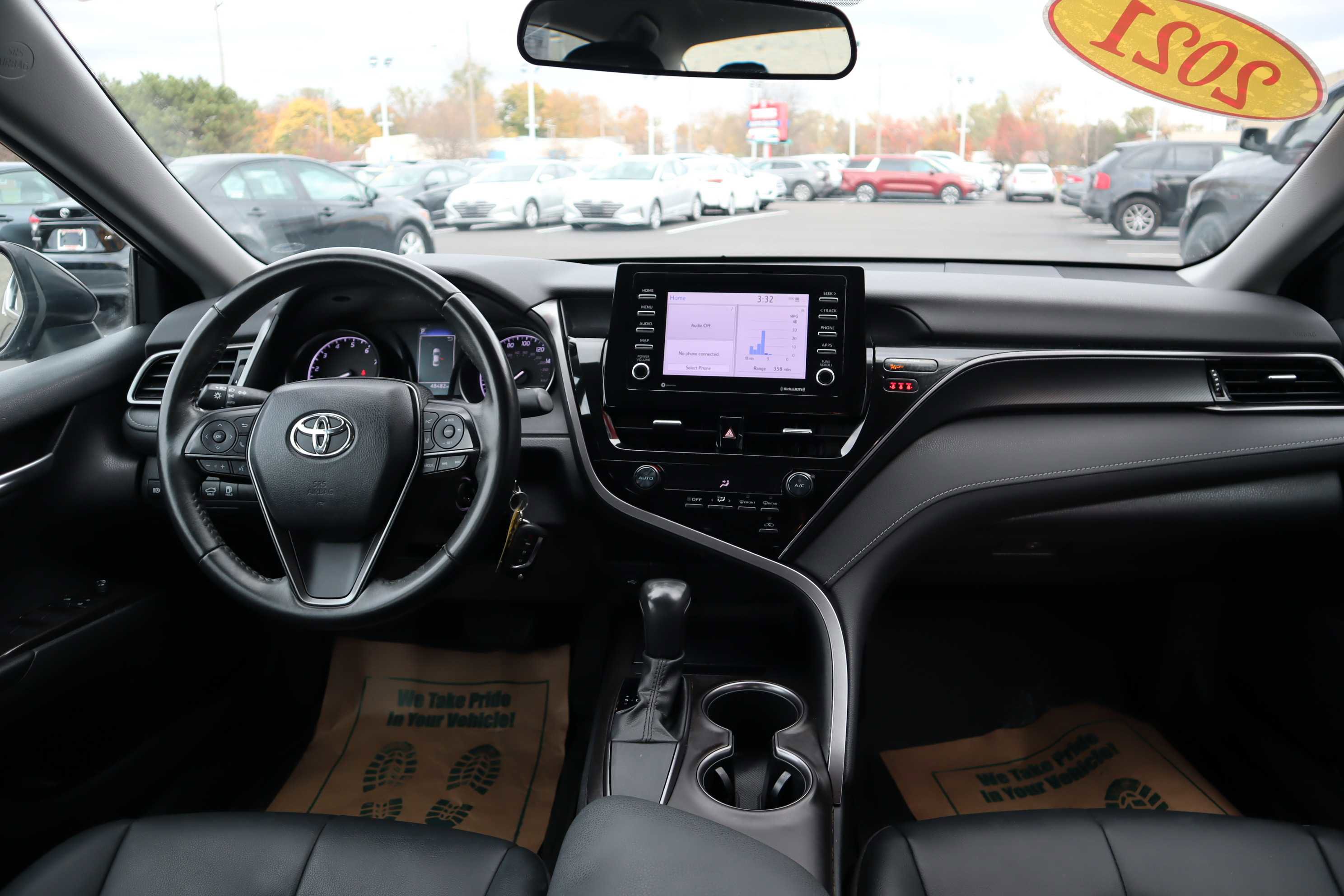 Vehicle image 20 of 21