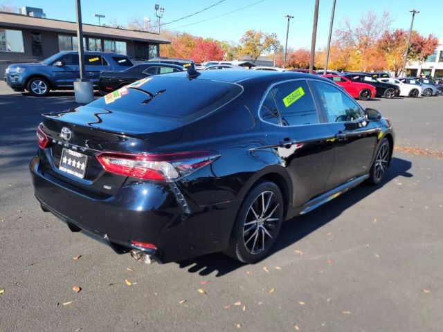Vehicle image 5 of 18