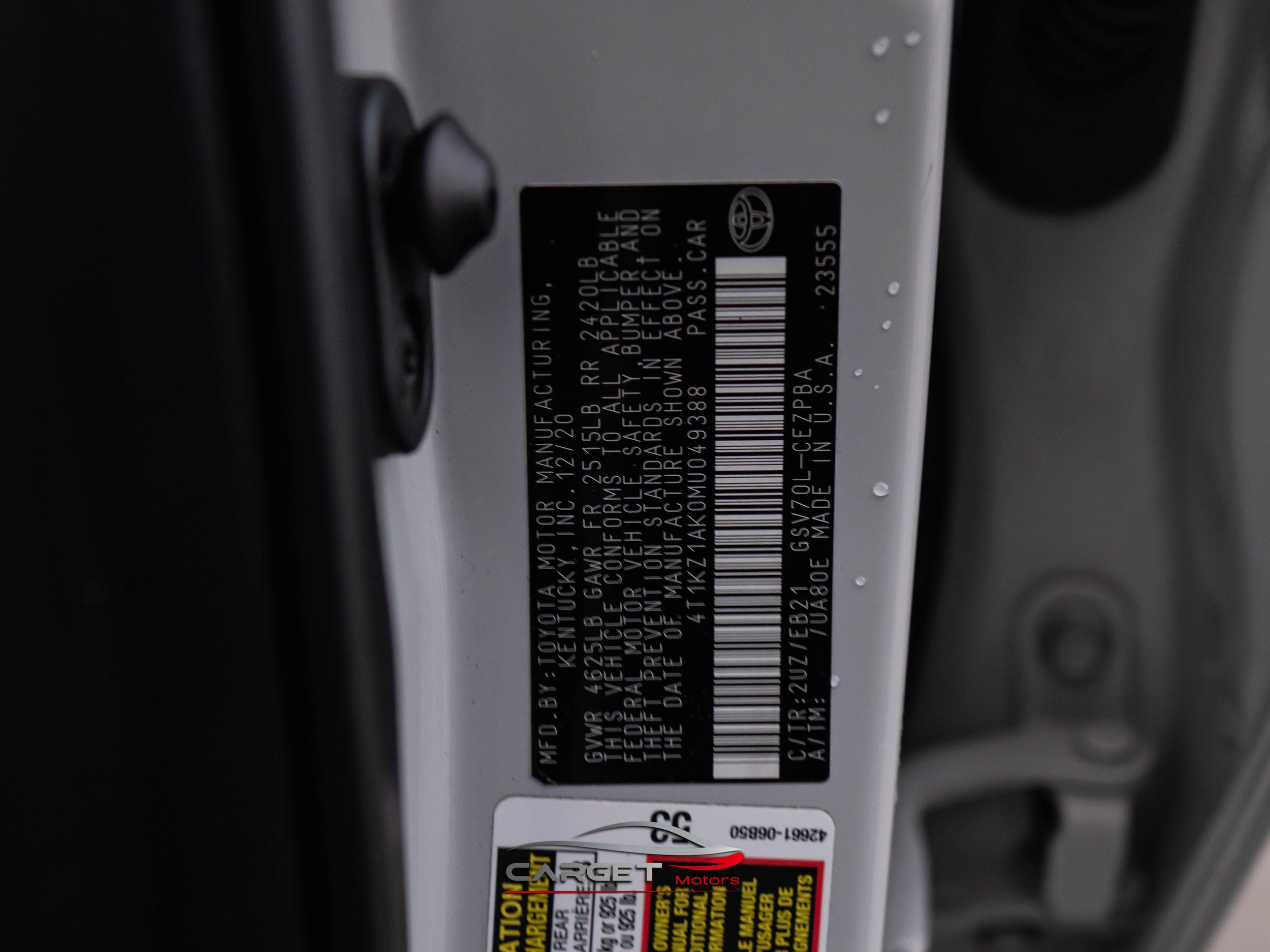 Vehicle image 51 of 53