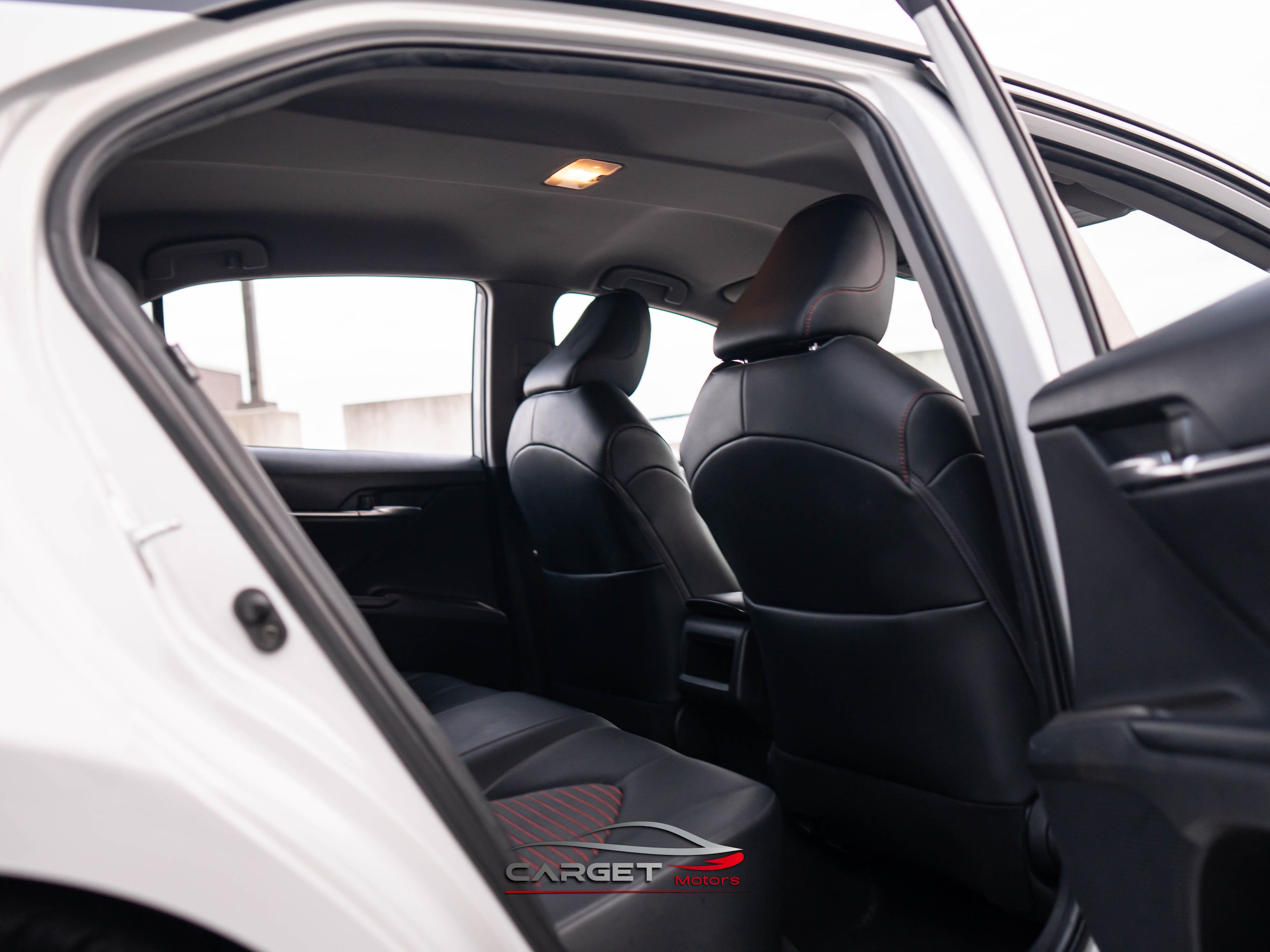 Vehicle image 19 of 53