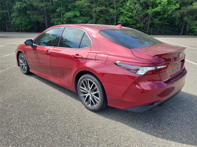 Vehicle image 10 of 29