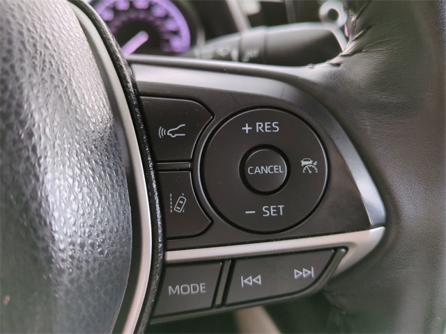 Vehicle image 26 of 29