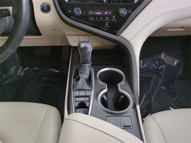 Vehicle image 20 of 29
