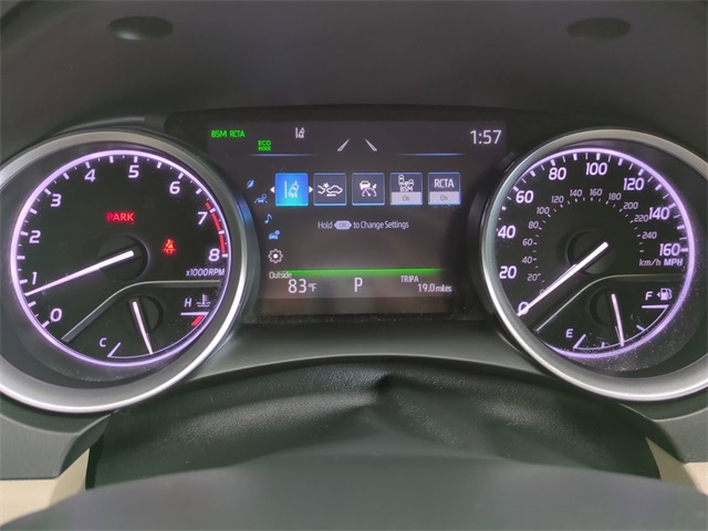 Vehicle image 27 of 29