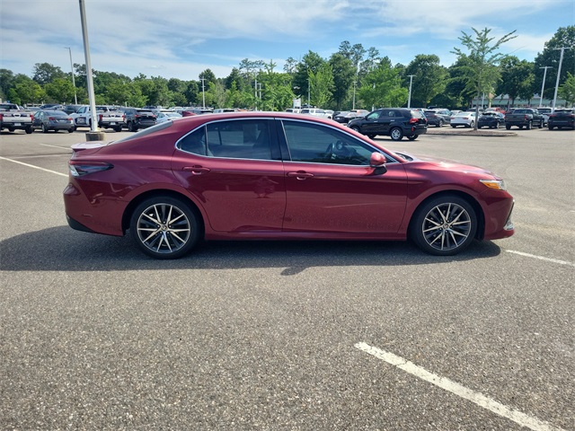 Vehicle image 8 of 29
