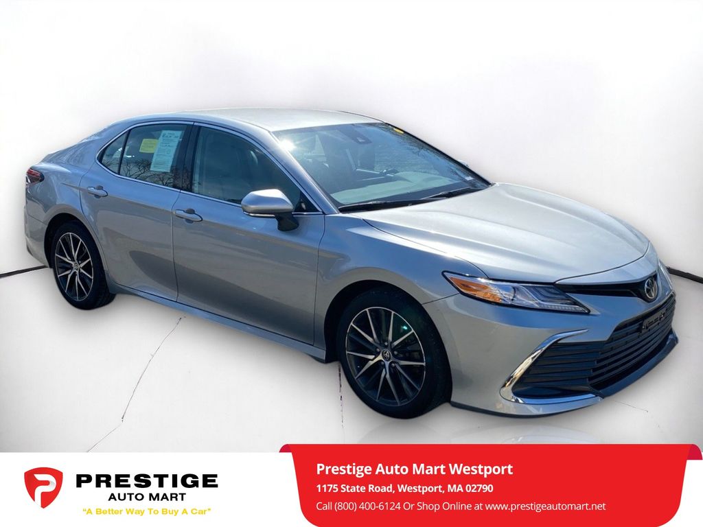 Vehicle image 4 of 29