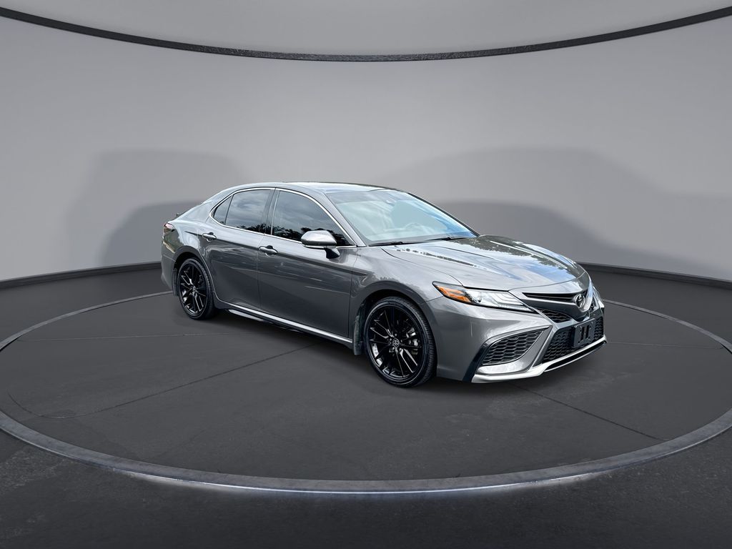Vehicle image 4 of 34