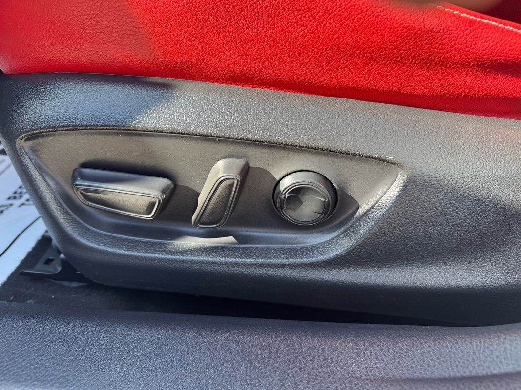 Vehicle image 13 of 47