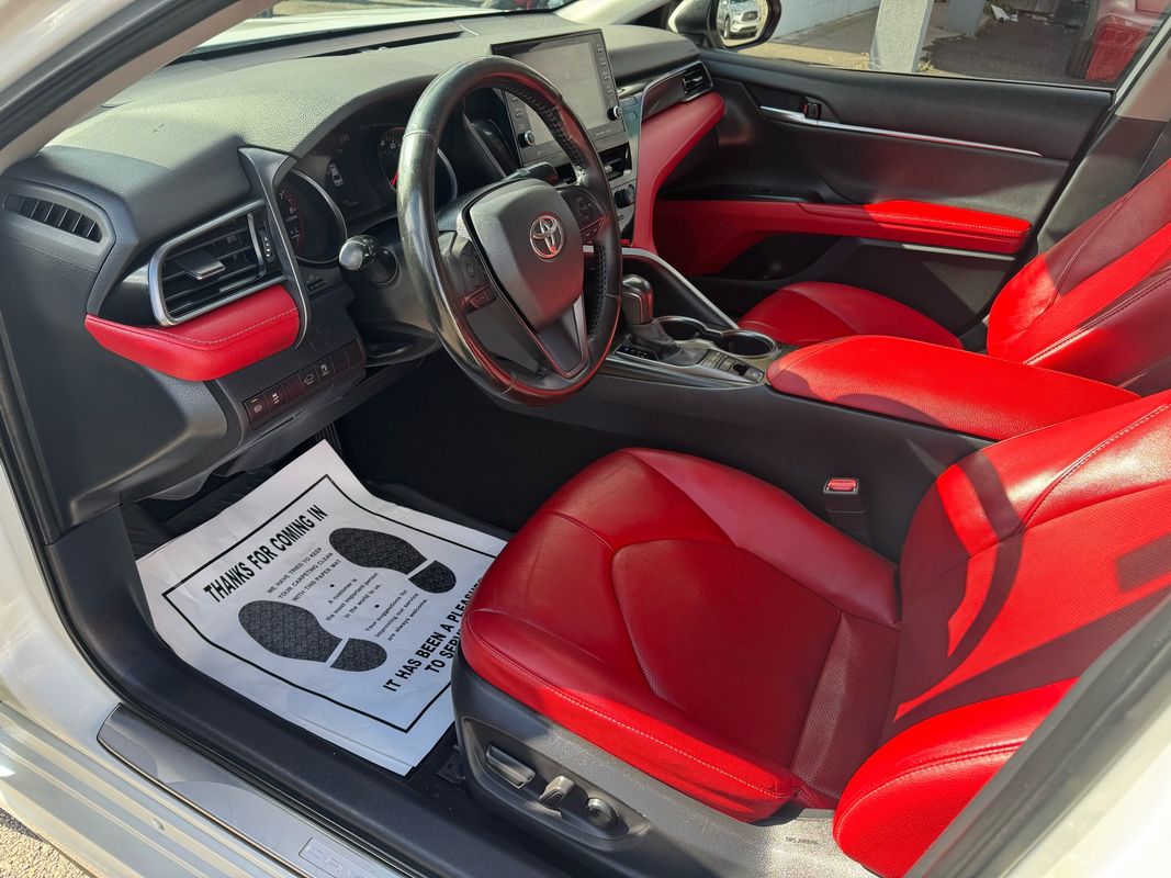 Vehicle image 14 of 47