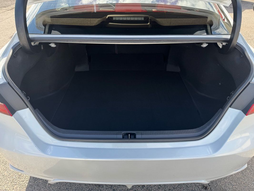 Vehicle image 39 of 47